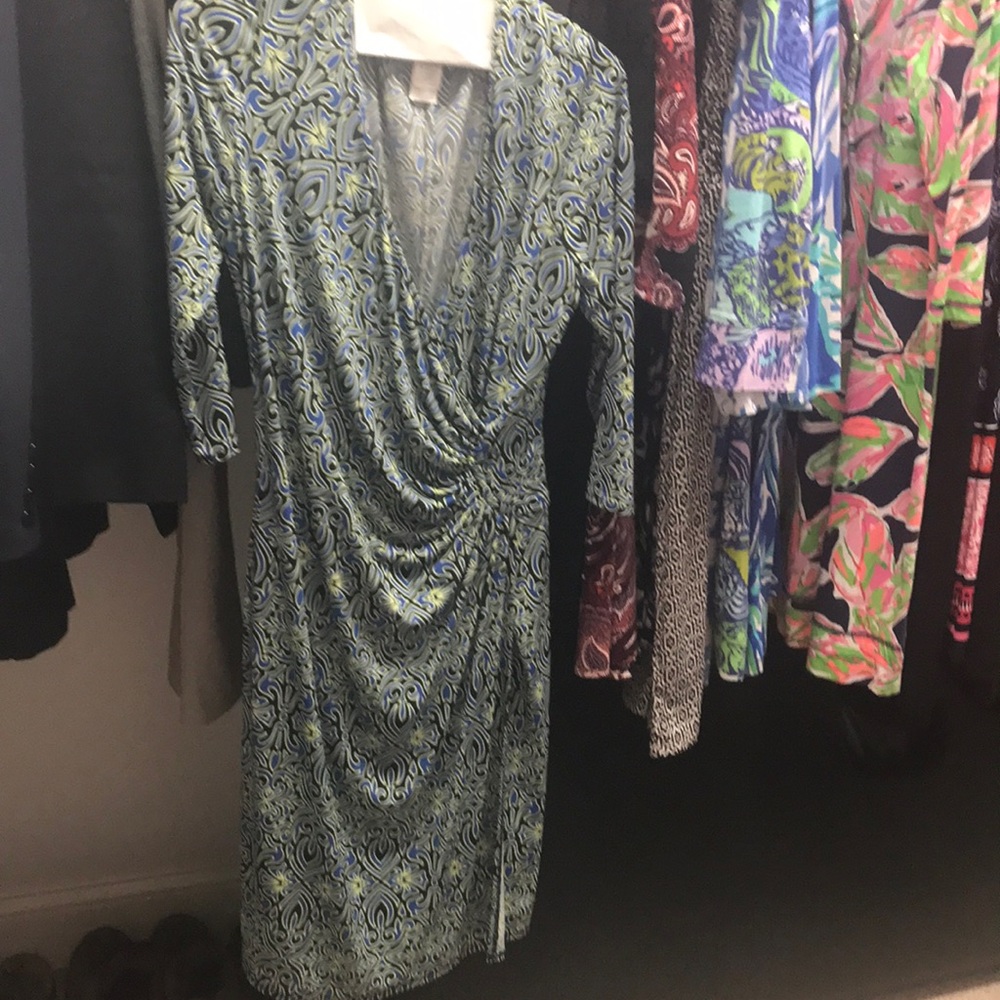 Pretty multi color dress by Laundry by design